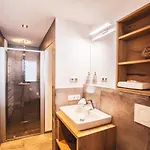 Bodenhof * פיברברון