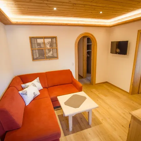 Bodenhof Apartment *